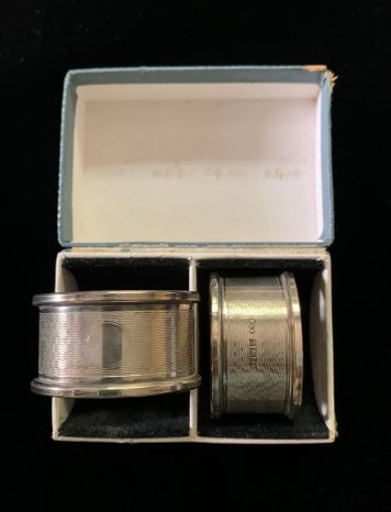 A Boxed Pair of Art Deco Silver Napkin Rings, Birmingham 1950