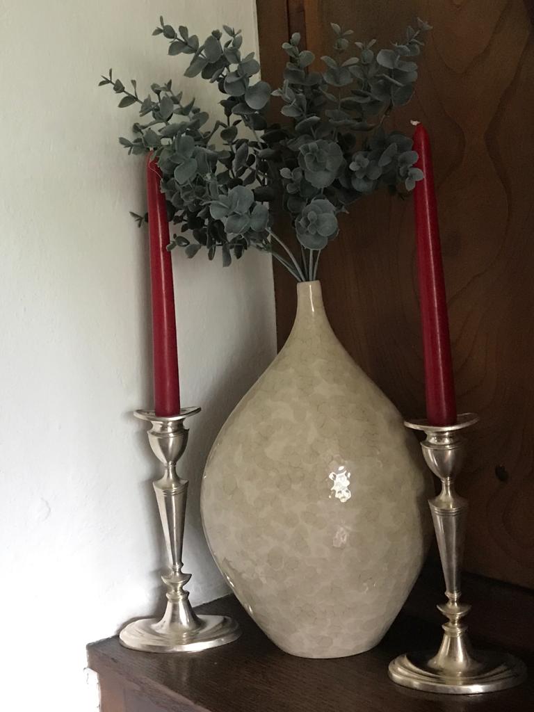 A Sculptural Mottled Cream Vase With A Tapered Neck - Image 2