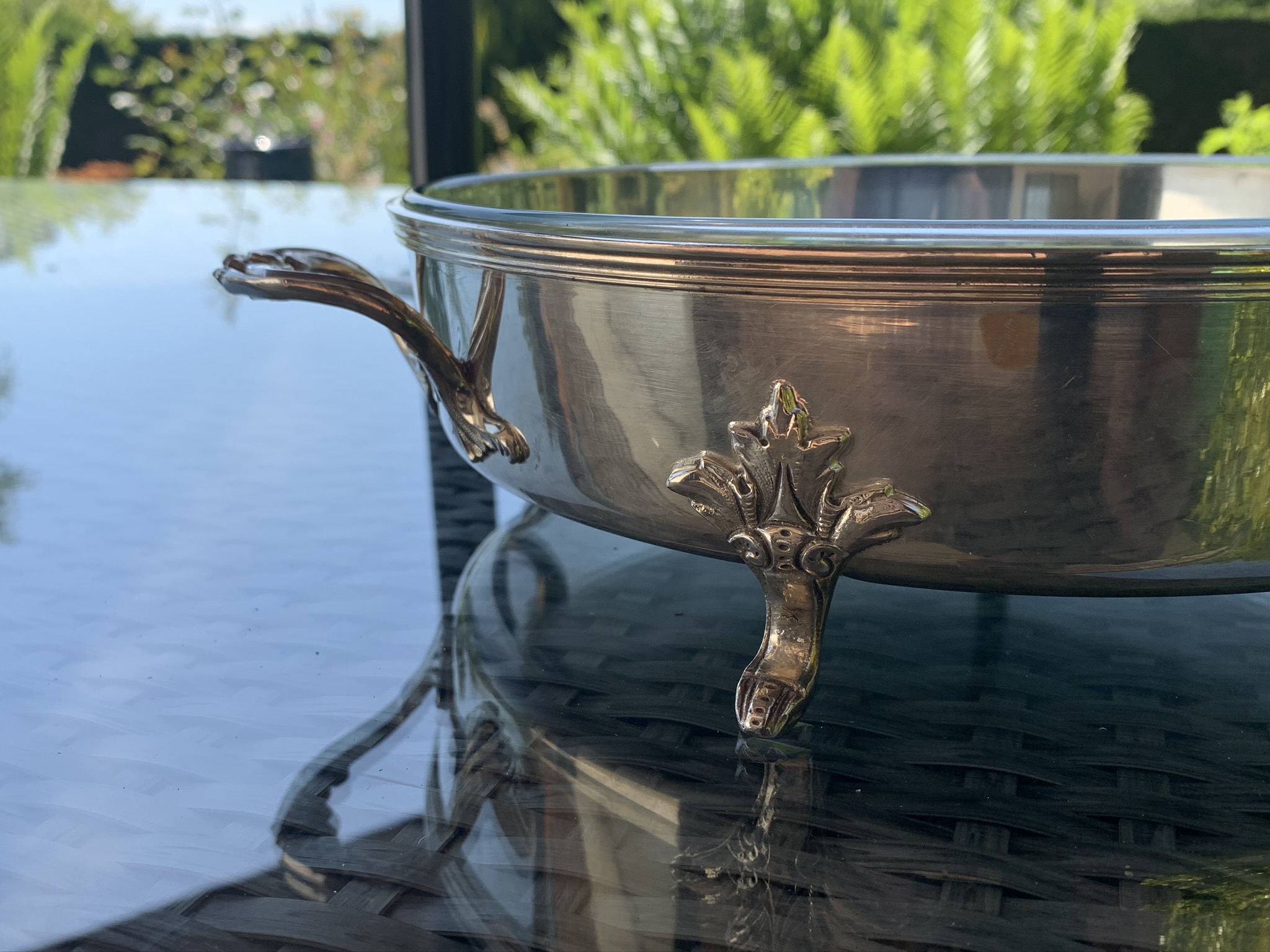 A Pair of Silver-plated Tureens with Shell Handles - Image 4