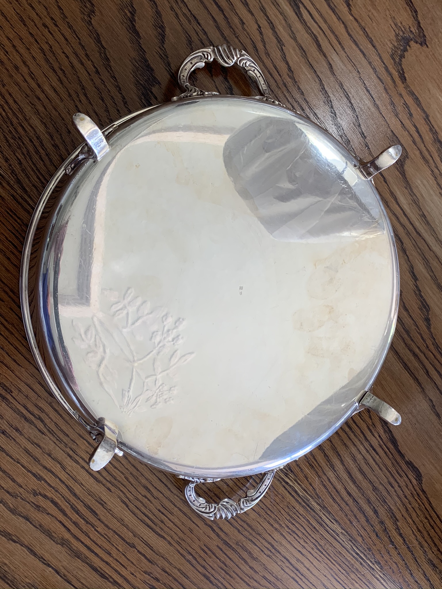 A Pair of Silver-plated Tureens with Shell Handles - Image 10