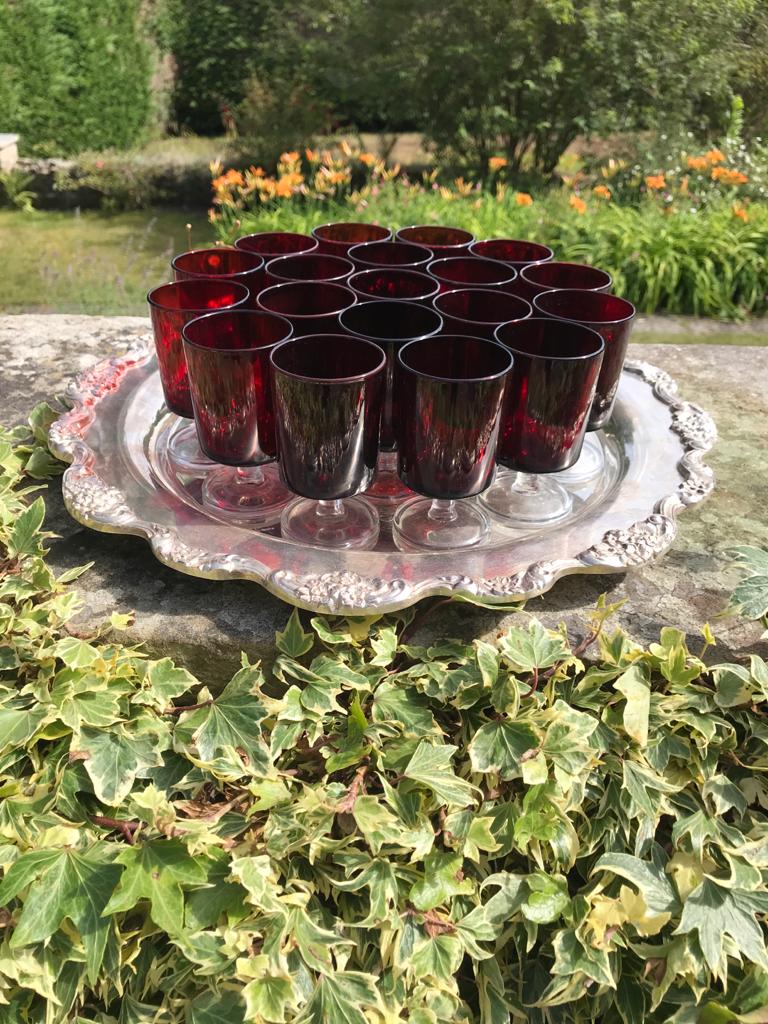 A Large Vintage Towle Silver-plated Serving Tray With A Floral Boulder - Image 2