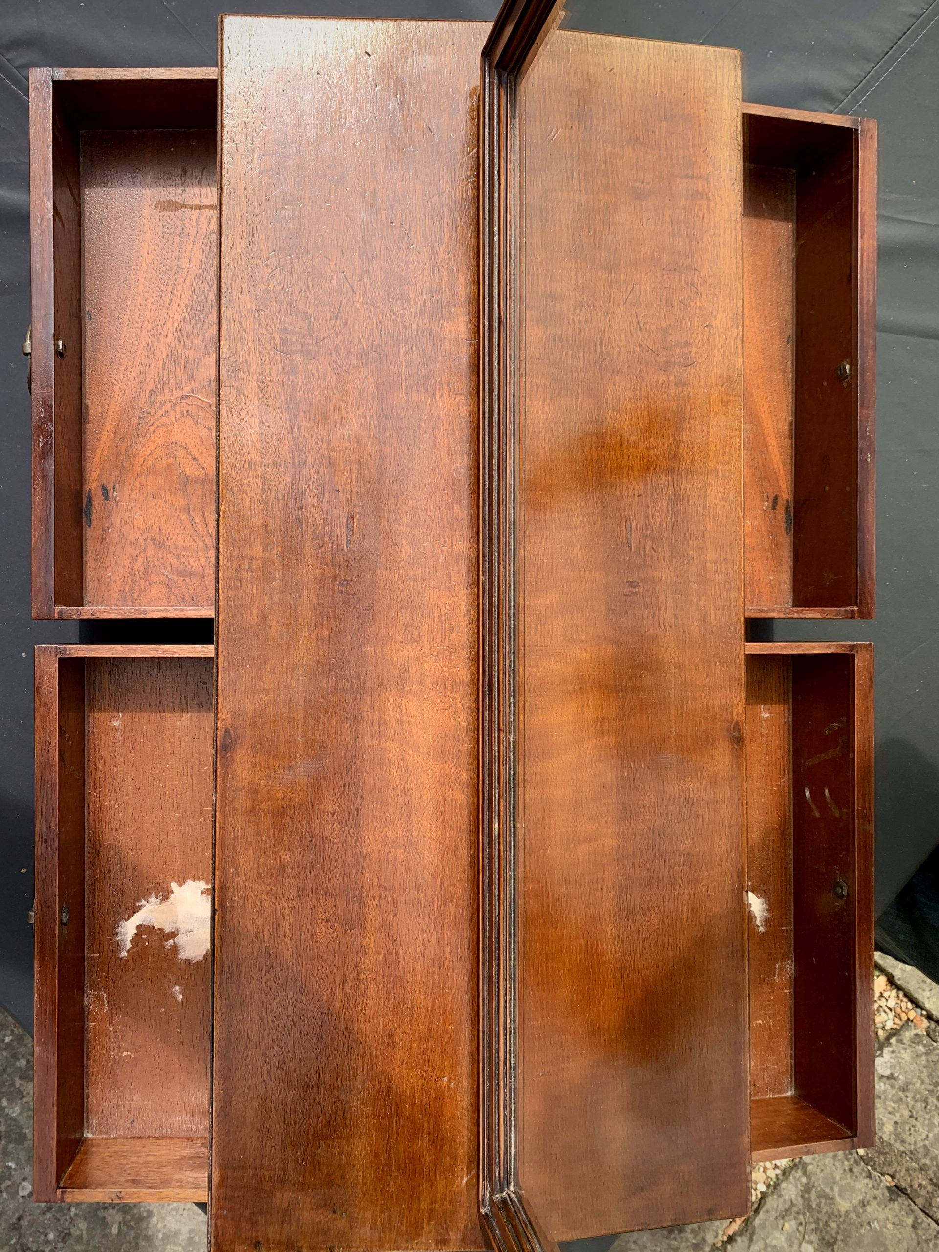 A Charming Antique Mahogany Vanity/Swing Mirror - Image 8