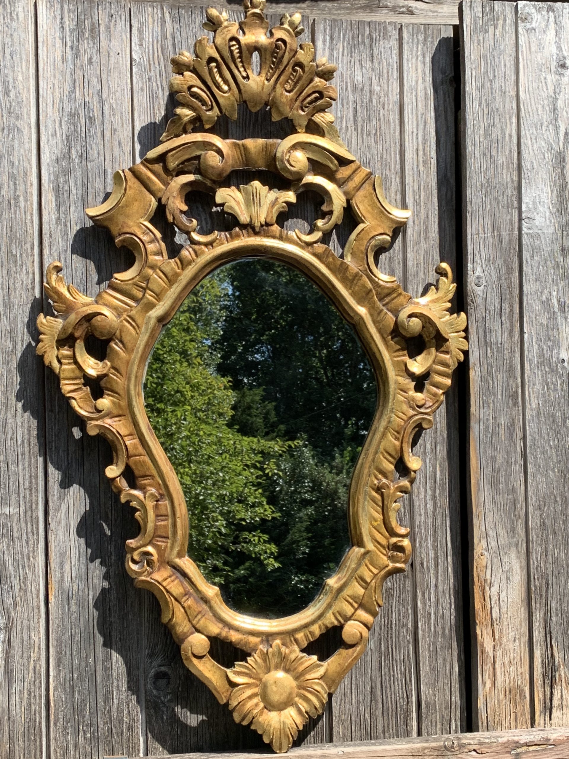 Decorative Venetian Style Gilt wood framed wall mirror