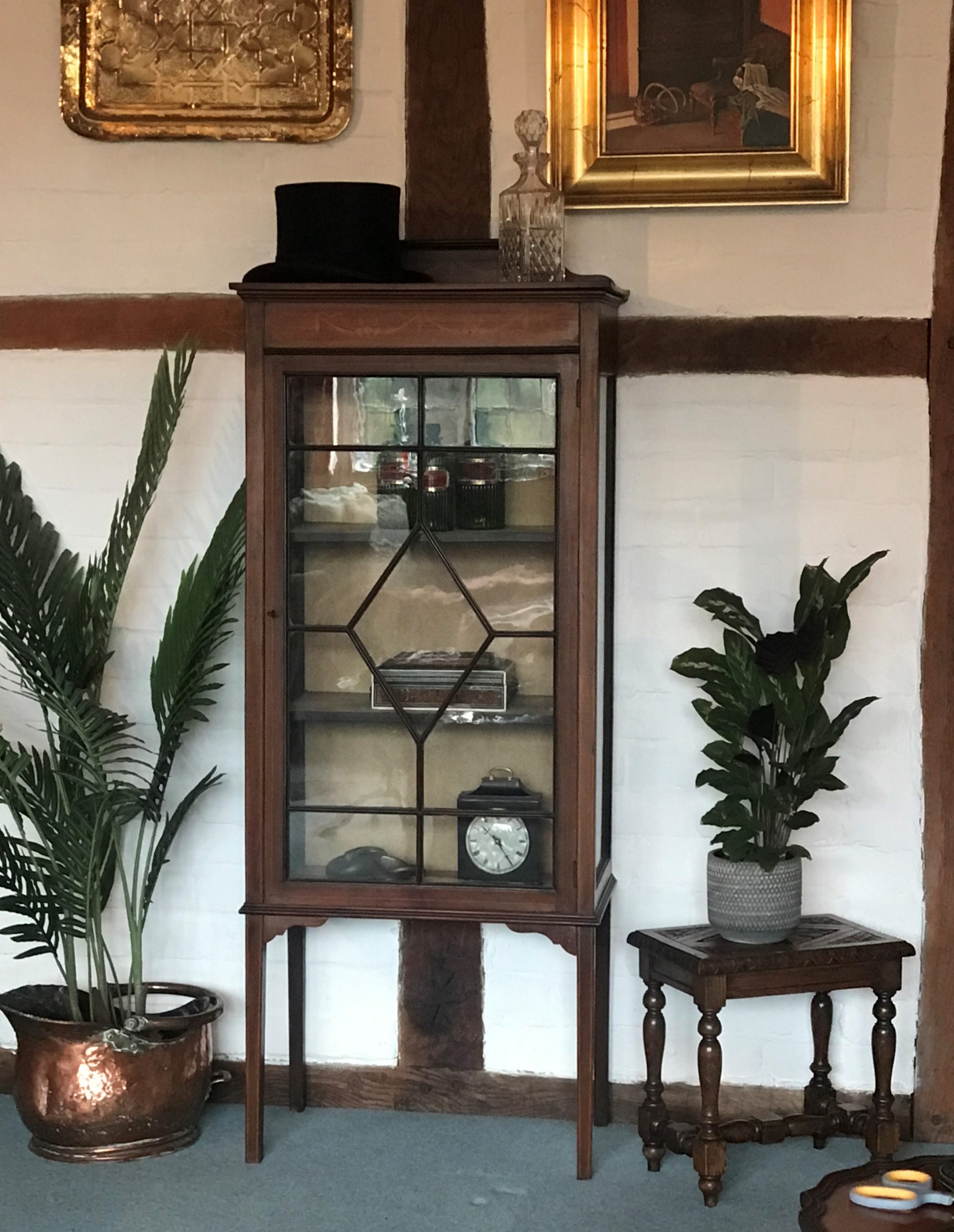 A Handsome Edwardian Mahogany Display Cabinet - Image 8