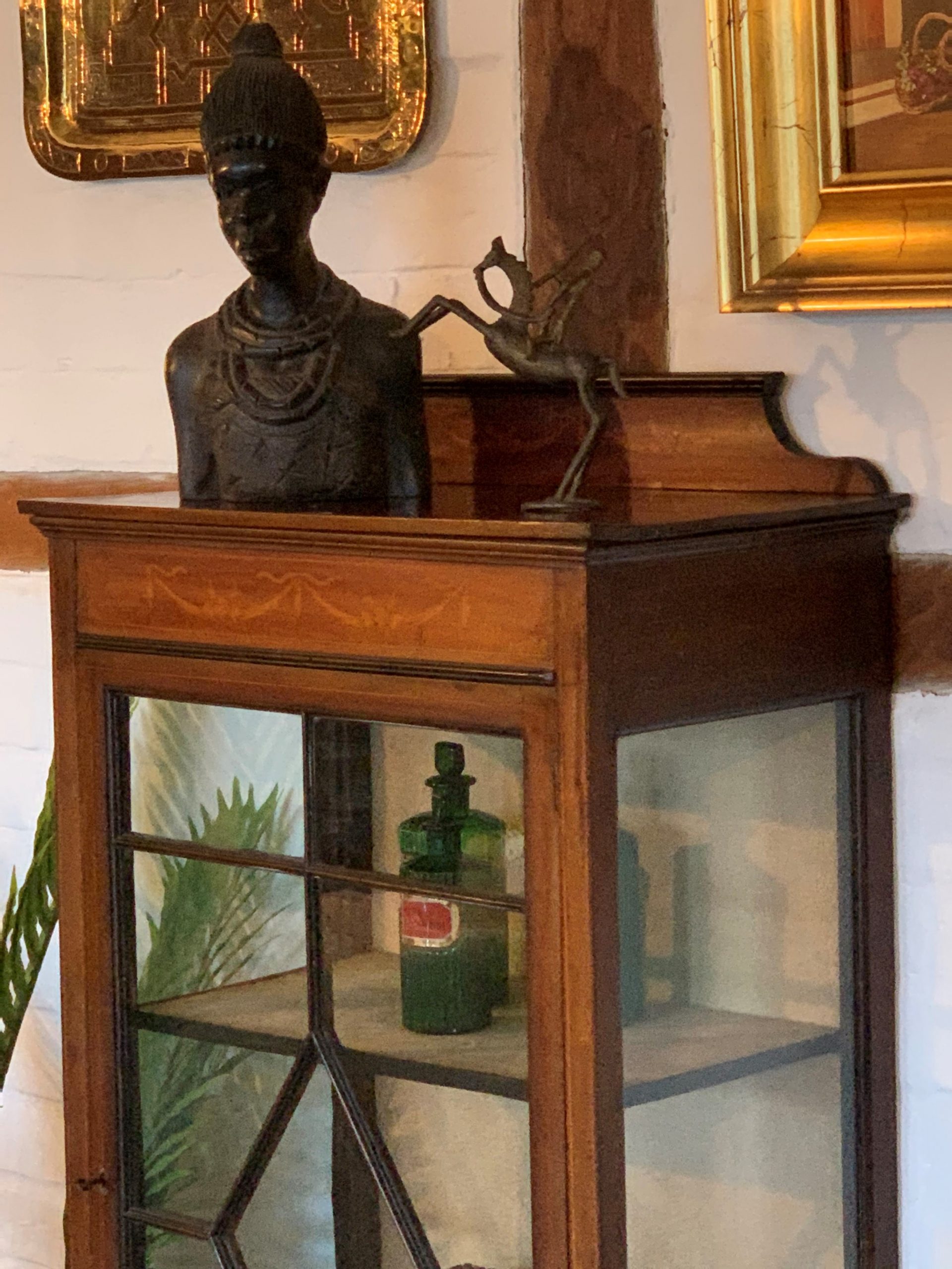 A Handsome Edwardian Mahogany Display Cabinet - Image 5