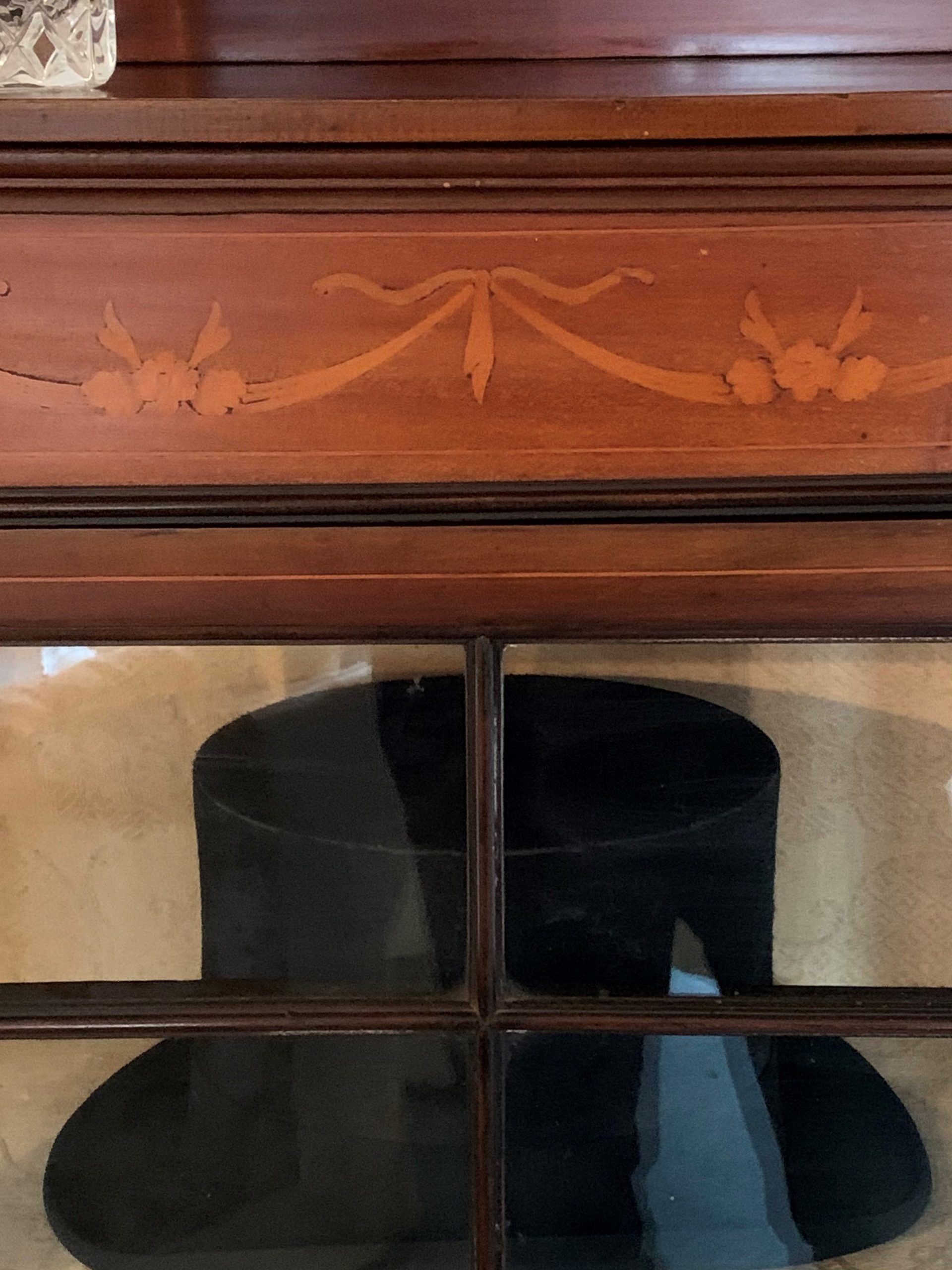 A Handsome Edwardian Mahogany Display Cabinet - Image 2