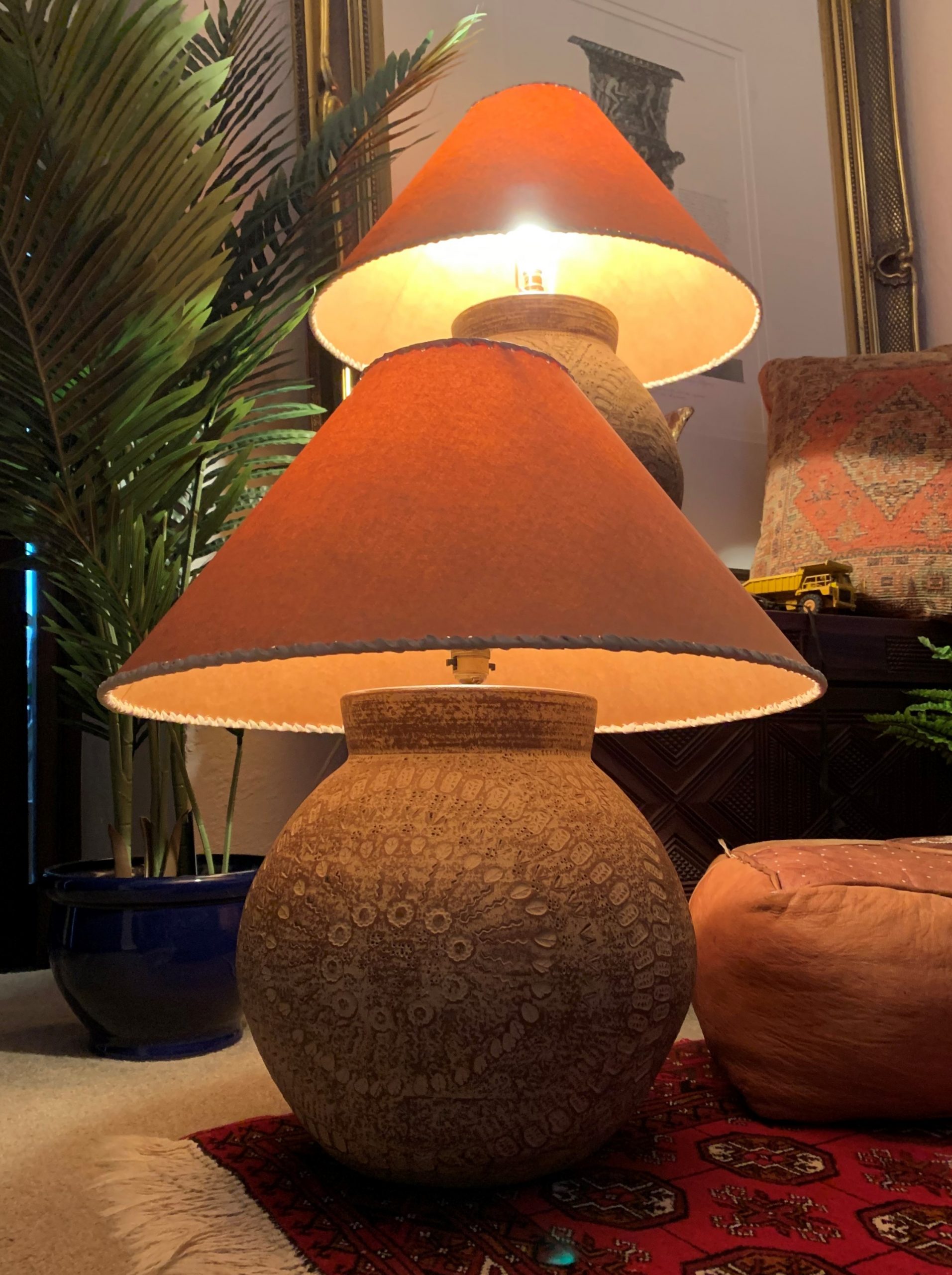 A handsome pair of rustic Earthenware Lamps - Image 10