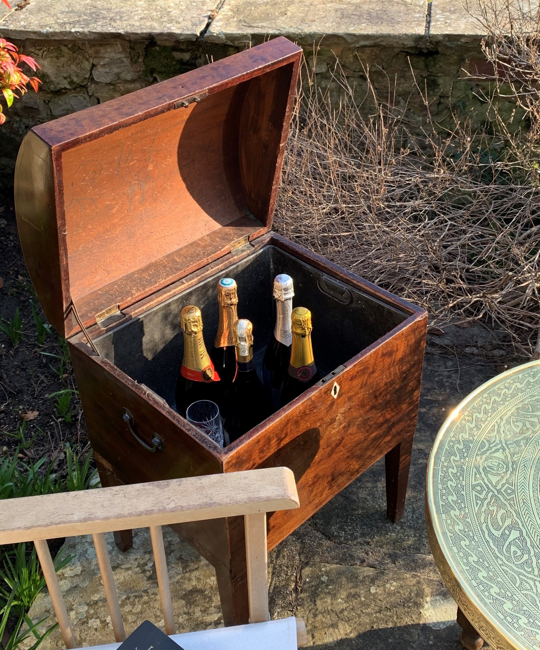 A Mahogany Dome Top Cellarette in Regency Style - Image 6